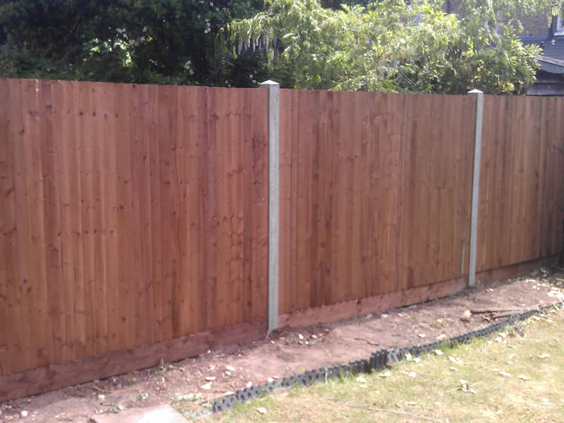 concrete posts & featheredge